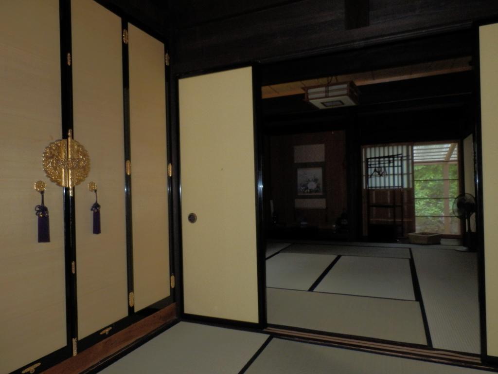 Minshuku Yomoshirou Hotel Nanto Ruang foto